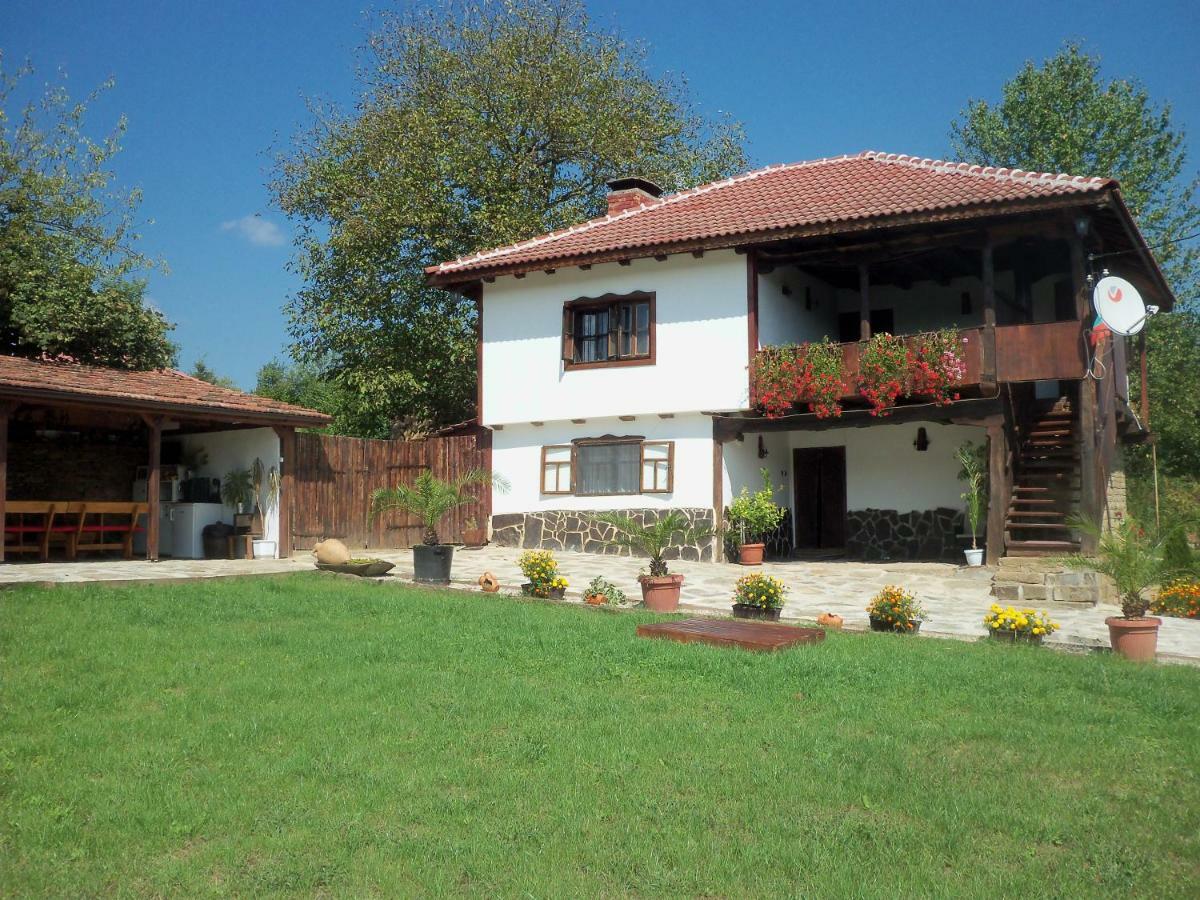Митровата Къща Villa Raynovtsi Buitenkant foto