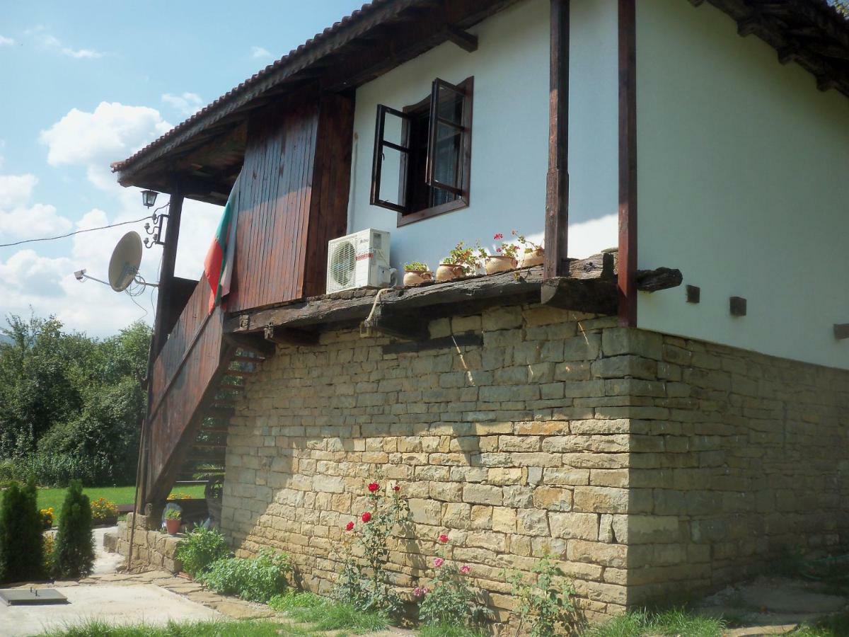 Митровата Къща Villa Raynovtsi Buitenkant foto